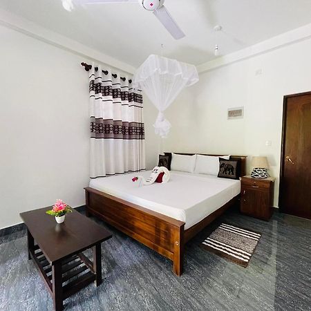 Dream Villa Сигирия Экстерьер фото