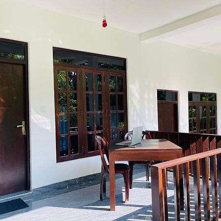 Dream Villa Сигирия Экстерьер фото